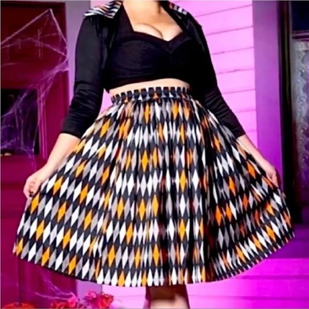NWT Pinup Couture Jenny Skirt in Halloween Harlequin Print Large